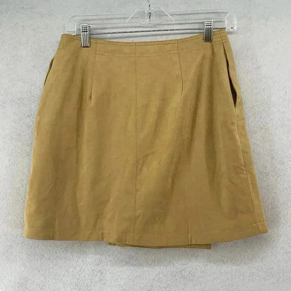 Lulu’s Women’s Tan Snap Wrap Pencil Mini Skirt Size Medium NWT‎ - Picture 2 of 8